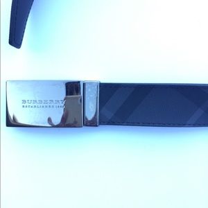 Burberry men’s belt.
